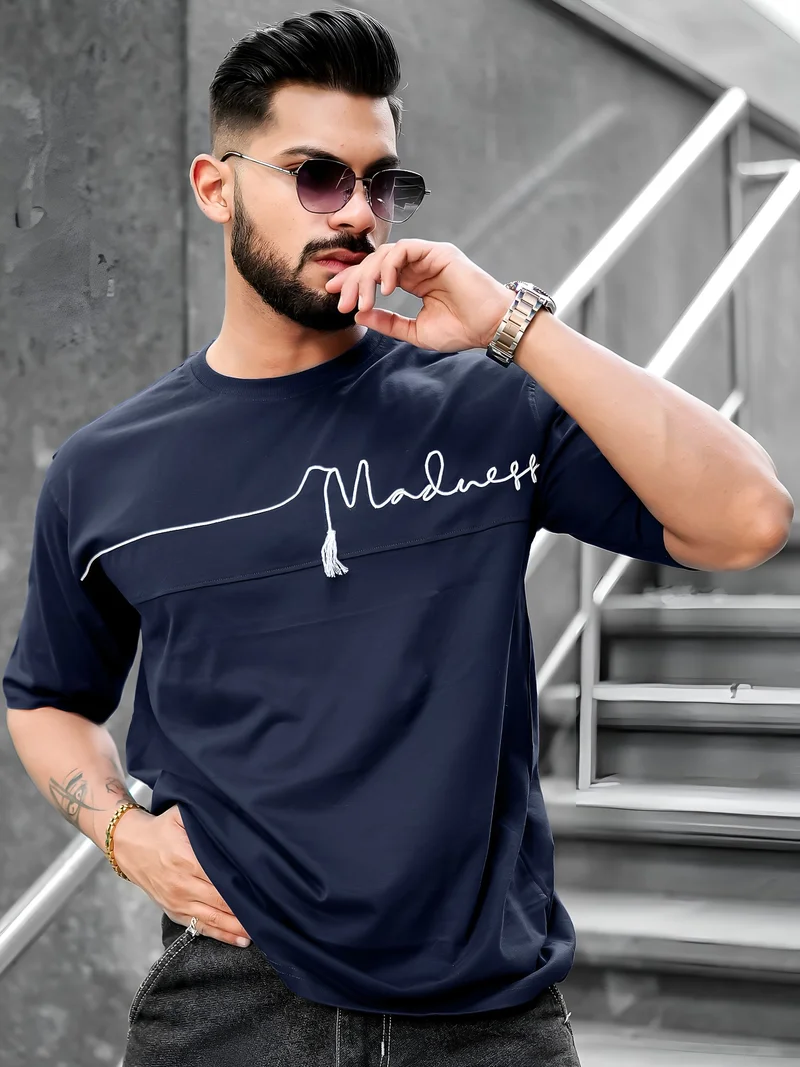 مانياك تيشيرت قطن رجالي مطبوع بياقة دائرية وأكمام 3/4 لون كحلي